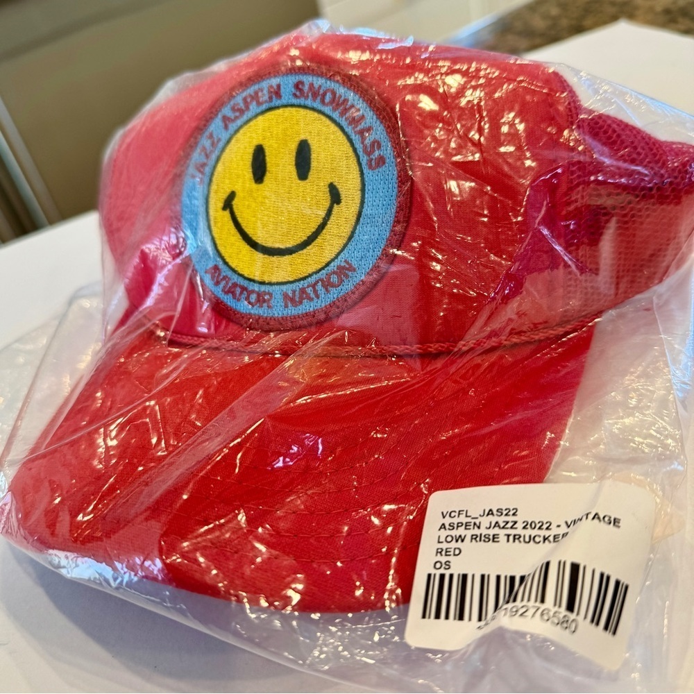 NWT Aviator Nation Jazz Aspen Snowmass 2022 Festival Trucker Hat Smiley Red​
